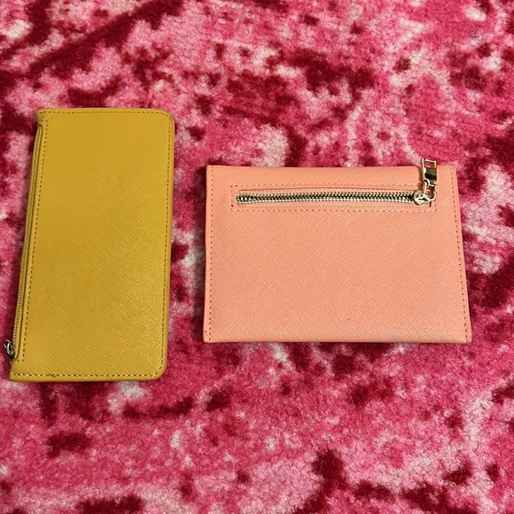 Wallets - Picture 2 of 3